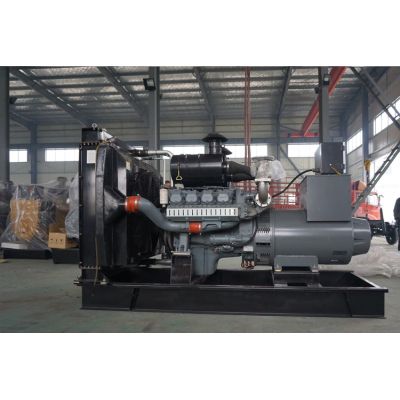 300kw威曼柴油發(fā)電機(jī)組-威曼8缸柴油機(jī)D15A2柴油發(fā)電機(jī)組,缸徑/行程：128/142mm,柴油發(fā)電機(jī)組水冷發(fā)動(dòng)機(jī)功率363KW,柴油發(fā)電機(jī)組配套馬拉松斯坦福發(fā)電機(jī)。廠價(jià)直銷歡迎選購：13773399855。