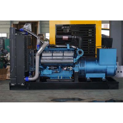650kw東風(fēng)研究所柴油發(fā)電機組-東風(fēng)研究所12缸柴油機SYG266TAD68柴油發(fā)電機組,缸徑/行程：135/155mm,柴油發(fā)電機組水冷發(fā)動機功率680KW,柴油發(fā)電機組配套馬拉松斯坦福發(fā)電機。廠價直銷歡迎選購：13773399855。