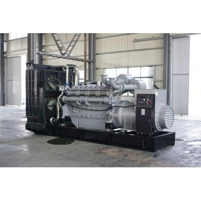 1800kw珀金斯柴油發(fā)電機(jī)組-珀金斯16缸柴油機(jī)4016-61TRG3柴油發(fā)電機(jī)組,缸徑/行程：160/190mm,柴油發(fā)電機(jī)組水冷發(fā)動機(jī)功率1975KW,柴油發(fā)電機(jī)組配套馬拉松斯坦福發(fā)電機(jī)。廠價(jià)直銷歡迎選購：13773399855。
