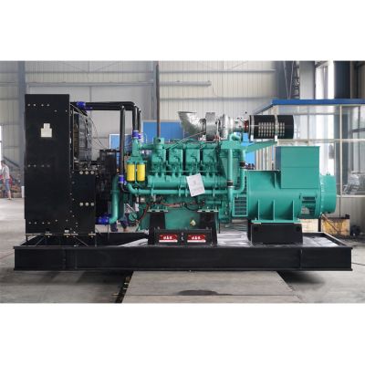 900kw重慶科克柴油發(fā)電機(jī)組-重慶科克8缸柴油機(jī)QTA2160G1柴油發(fā)電機(jī)組,缸徑/行程：170/195mm,柴油發(fā)電機(jī)組水冷發(fā)動機(jī)功率961KW,柴油發(fā)電機(jī)組配套馬拉松斯坦福發(fā)電機(jī)。廠價(jià)直銷歡迎選購：13773399855。