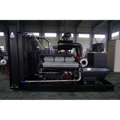 700kw卡得城仕柴油發(fā)電機(jī)組-卡得城仕12缸柴油機(jī)KD26H720柴油發(fā)電機(jī)組,缸徑/行程：135/155mm,柴油發(fā)電機(jī)組水冷發(fā)動機(jī)功率720KW,柴油發(fā)電機(jī)組配套馬拉松斯坦福發(fā)電機(jī)。廠價直銷歡迎選購：13773399855。