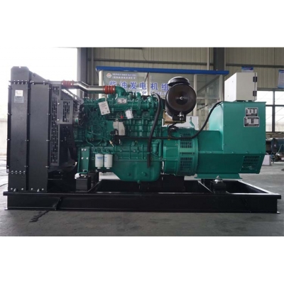 150KW玉柴柴油發(fā)電機組-玉柴6缸柴油機YCD6Q33H6-280,柴油發(fā)電機組缸徑/行程：108/135mm,柴油發(fā)電機組水冷發(fā)動機功率209KW,柴油發(fā)電機組配套馬拉松斯坦福發(fā)電機。廠價直銷歡迎選購：13773399855。